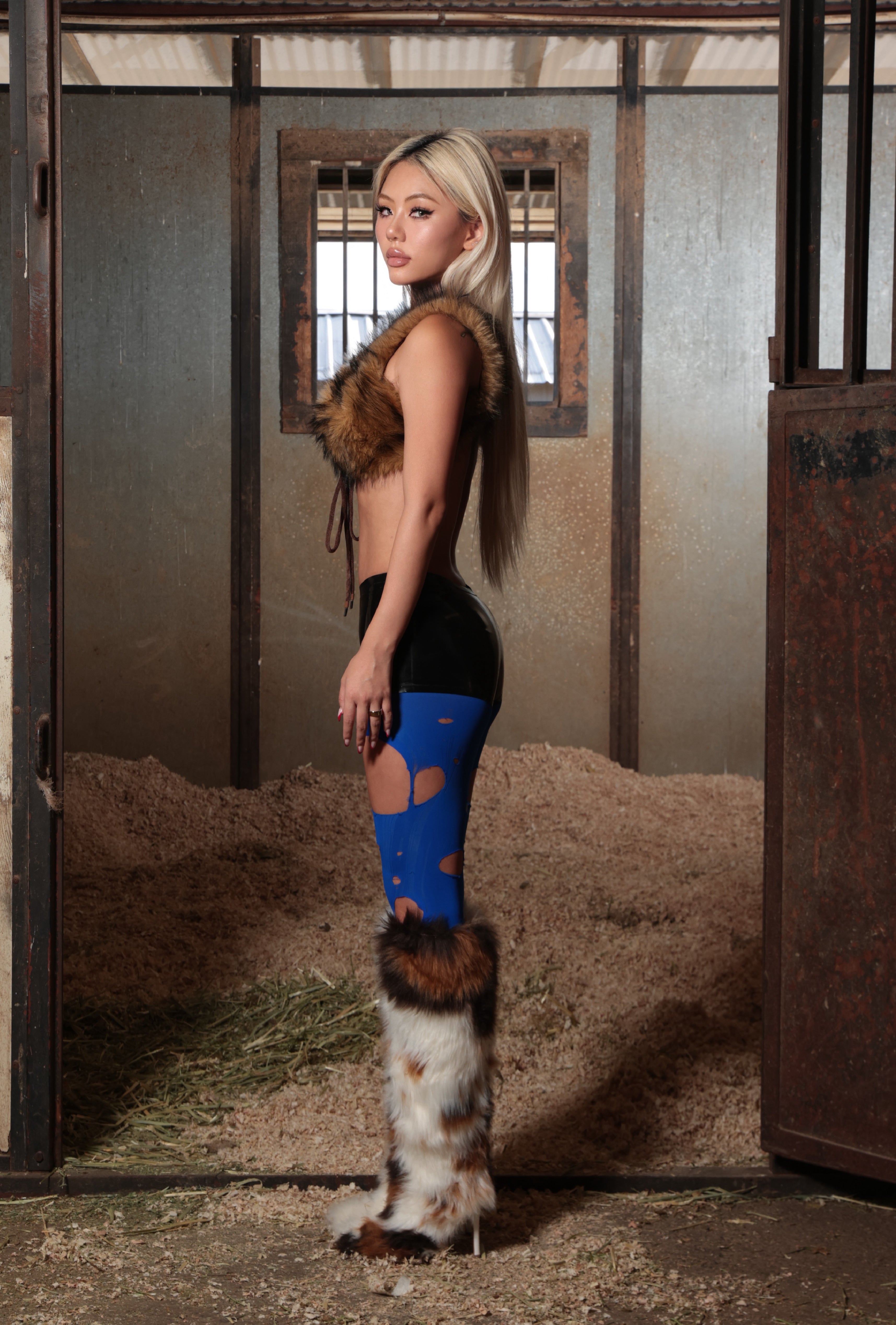 ECO-FUR TIE VEST TOP